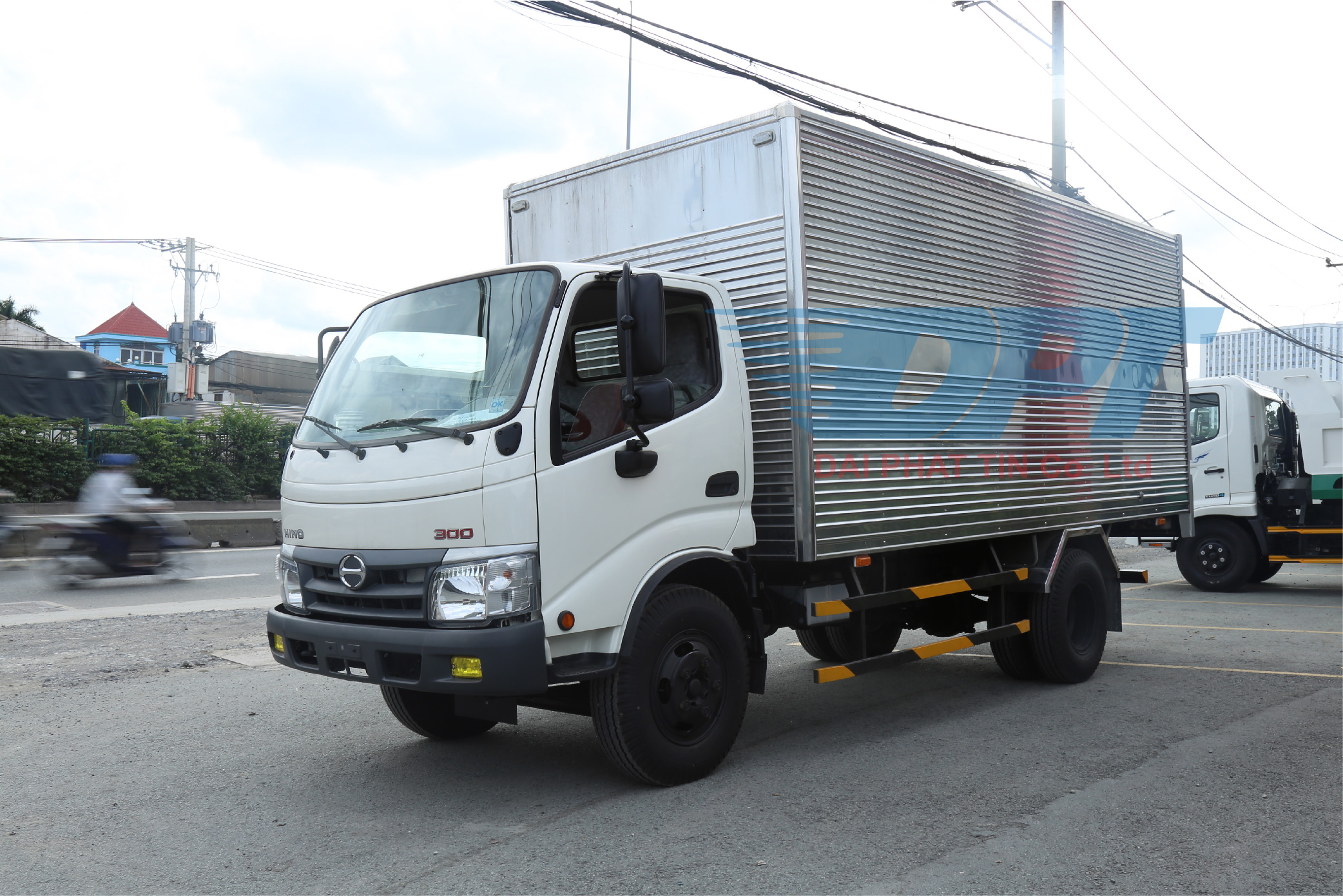 Xe tải Hino Dutro XZU342L HD 5 tấn