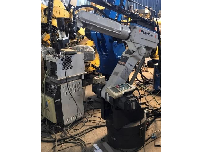 Robot hàn Panasonic AW010A.GI