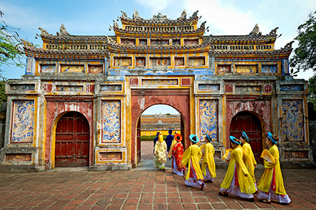 cong_ty_co_phan_thuong_mai_du_lich_tam_nhin_viet_205046I8.jpg