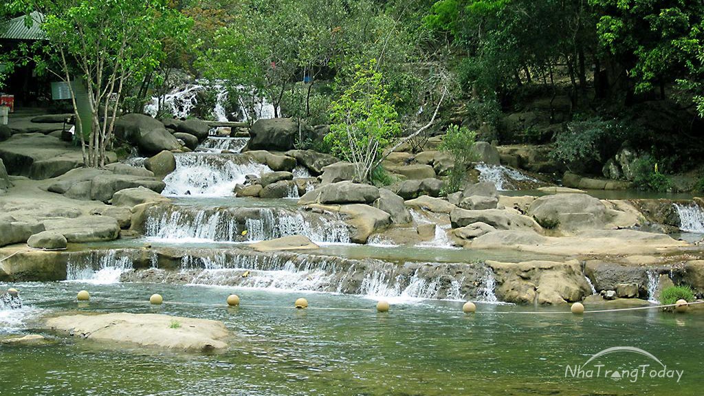 Tour thác Yang Bay Nha Trang