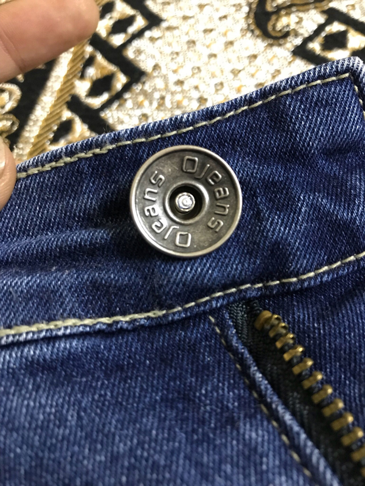cong_ty_tnhh_hsc_button_95xne656.jpg