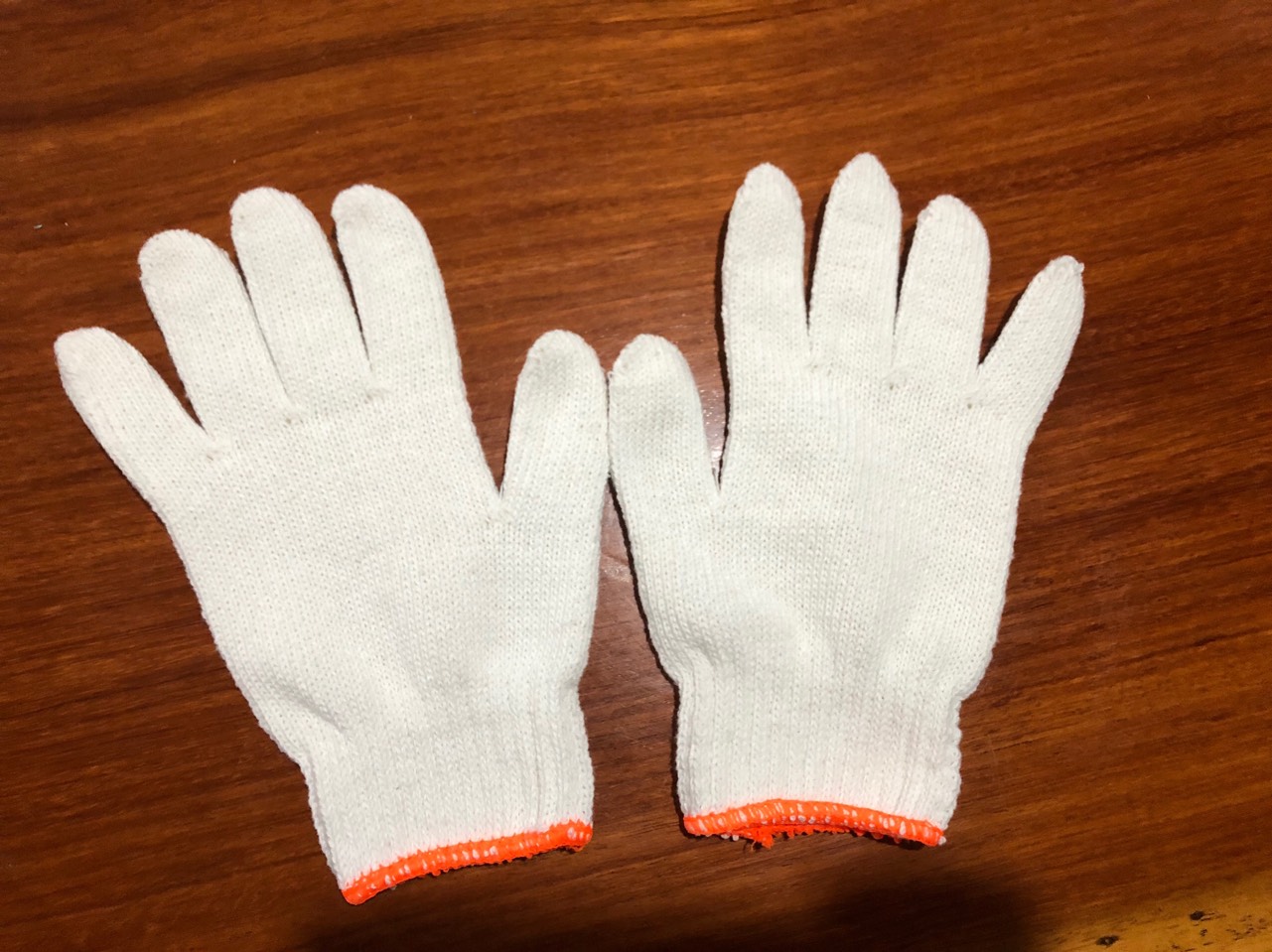 Găng tay len màu trắng 40-50-60-70g