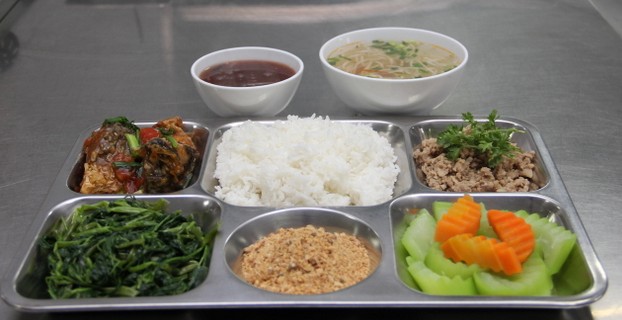 cung-cap-suat-an-cong-nghiep-119877.jpg