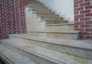 da-op-cau-thang-98085.jpg
