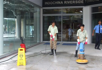 dich-vu-cha-san-danh-bong-san-115076.jpg