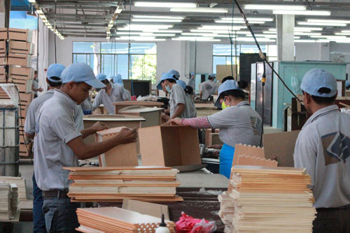Dịch vụ cung cấp công nhân làm gỗ công nghiệp