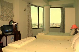family-room-153633.jpg