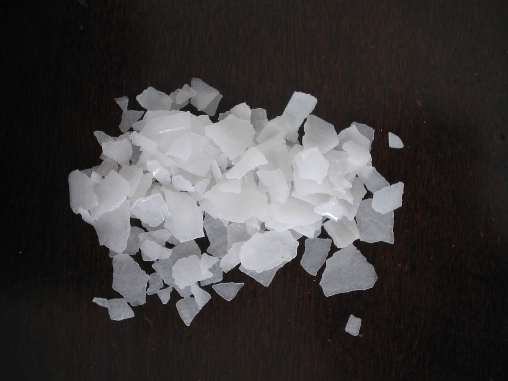 hoa-chat-xu-ly-nuoc-59146.jpg
