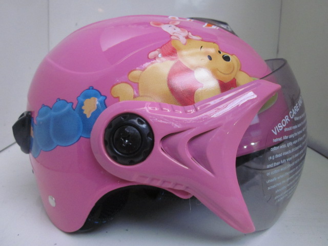 mu-bao-hiem-tre-em-co-kinh-73853.jpg