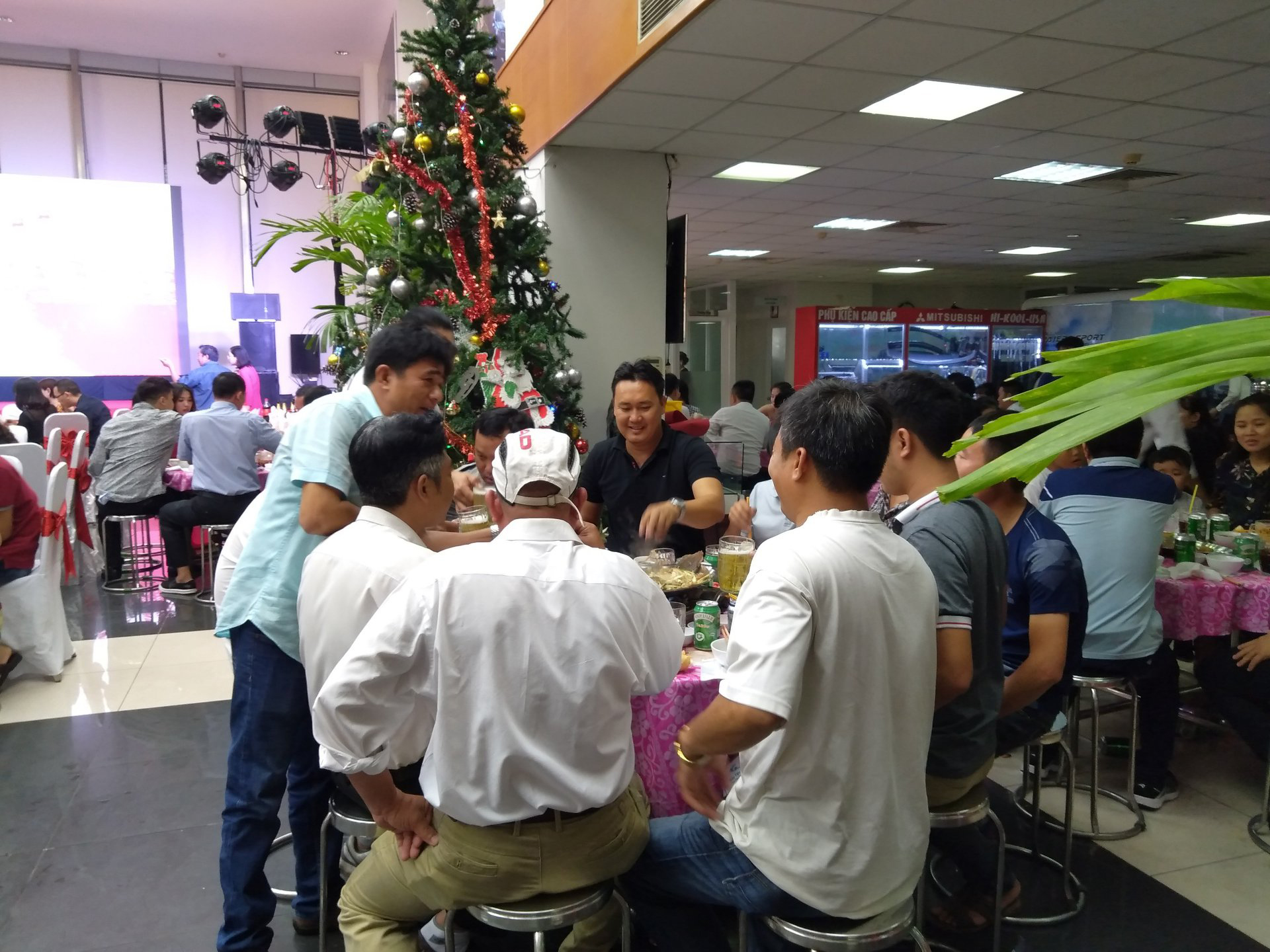 nau_tiec_phuong_nam_61793bc8.jpg