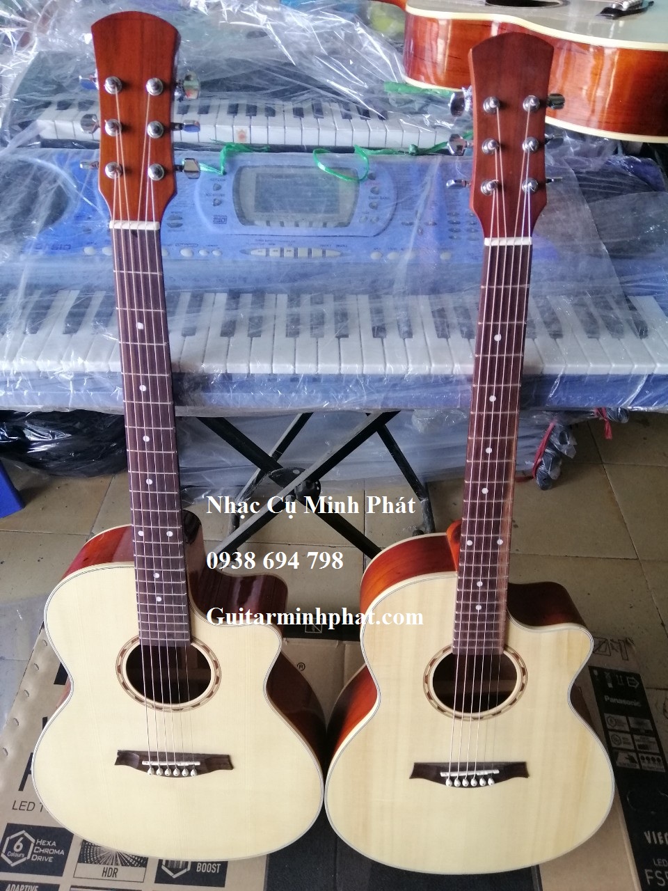 Guitar Gỗ Hồng Đào