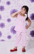 quan-ao-be-gai-78498.jpg