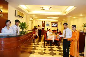 quang-ba-khach-san-140500.jpg