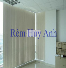 rem_cua_huy_anh_961x97UU.jpg