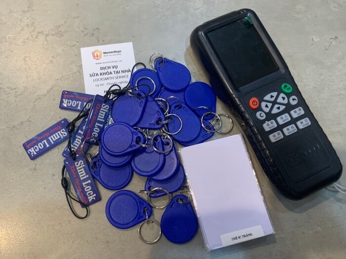 sua_khoa_masterkeys_309c4i7f.jpg