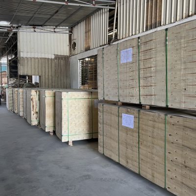van_go_ep_phuc_lam_plywood_phuc_lam_56g2q80L.jpg