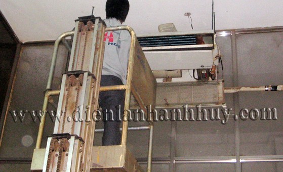 ve-sinh-may-lanh-ap-tran-140054.jpg